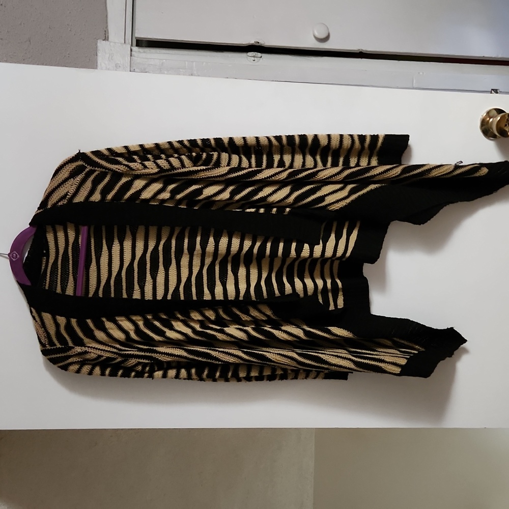 Cardigan - Picture 1 of 2